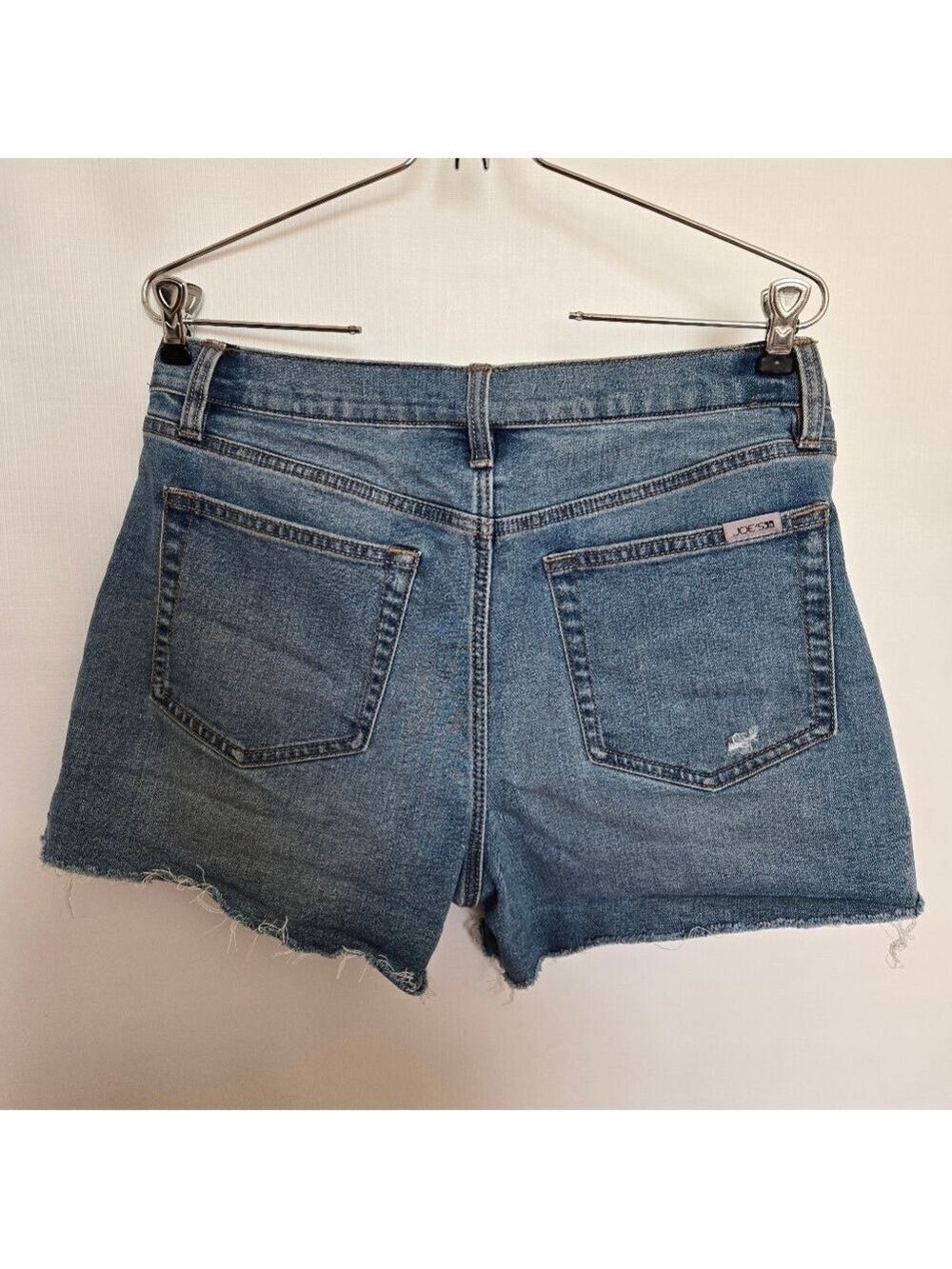 JOE'S 'ANNALISE' DENIM SHORTS WOMEN BLUE MID RISE FRAYED HEM (SIZE 30) - Picture 4 of 14